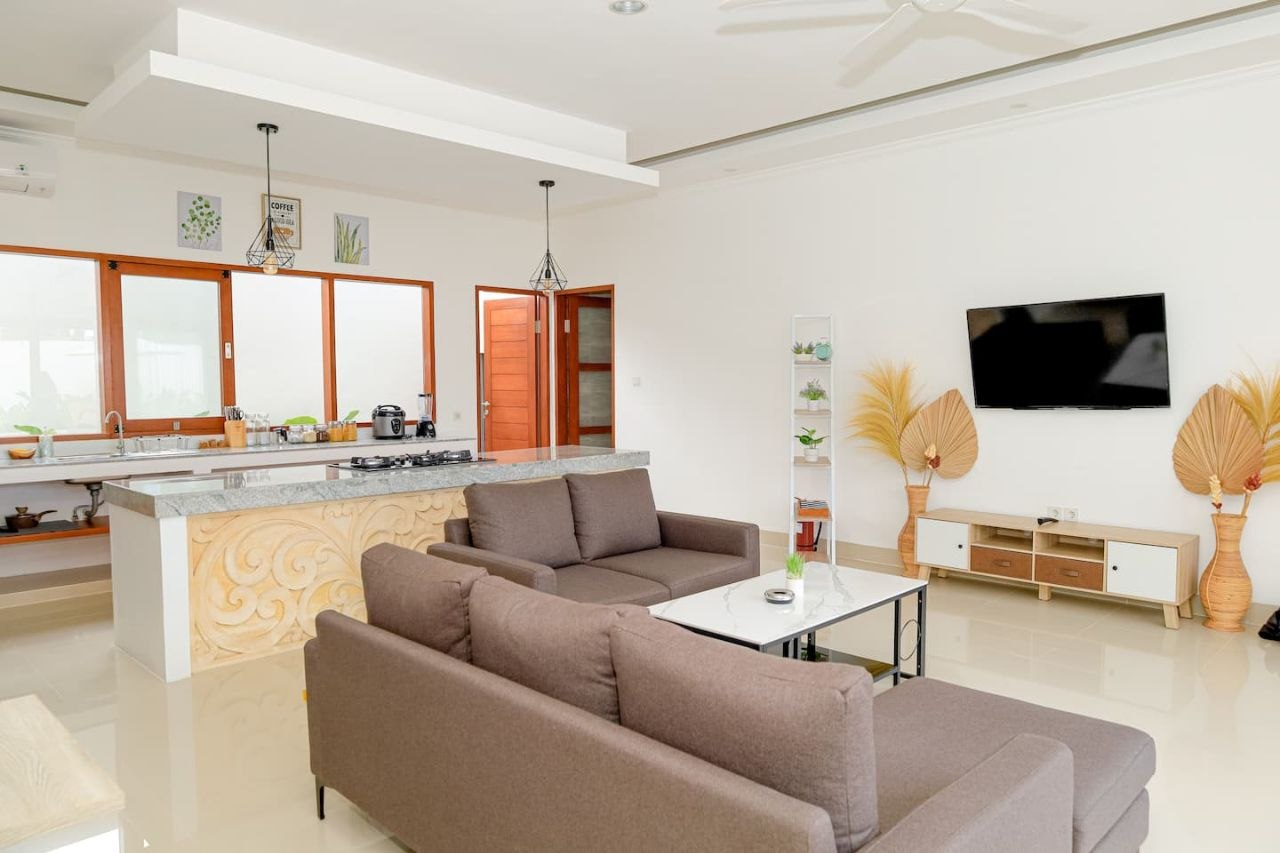 Villa in Umalas, Bali, Indonesia — 3 bedrooms — photo 1