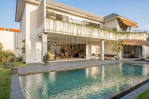 Villa in Kerobokan, Bali, Indonesia — 3 bedrooms — photo 1