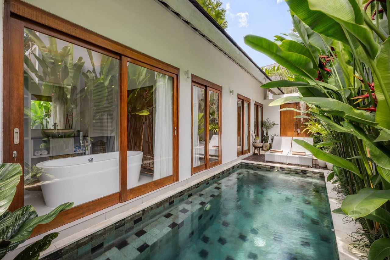 Villa in Canggu, Bali, Indonesia — 1 bedroom — photo 1