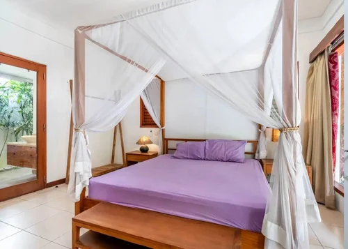 Villa in Kerobokan, Bali, Indonesia — 2 bedrooms — photo 4