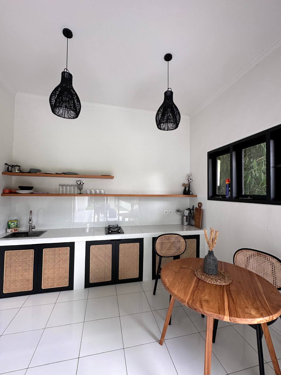 Villa in Umalas, Bali, Indonesia — 1 bedroom — photo 1