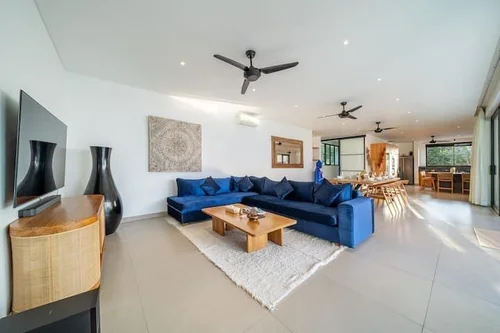 Villa in Uluwatu, Bali, Indonesia — 4 bedrooms — photo 1