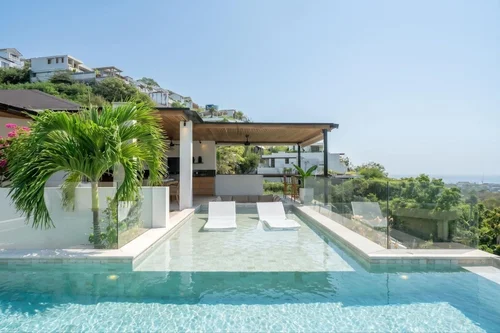 Villa in Uluwatu, Bali, Indonesia — 4 bedrooms — photo 3