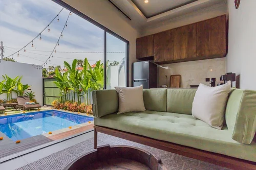 Villa in Kerobokan, Bali, Indonesia — 2 bedrooms — photo 4