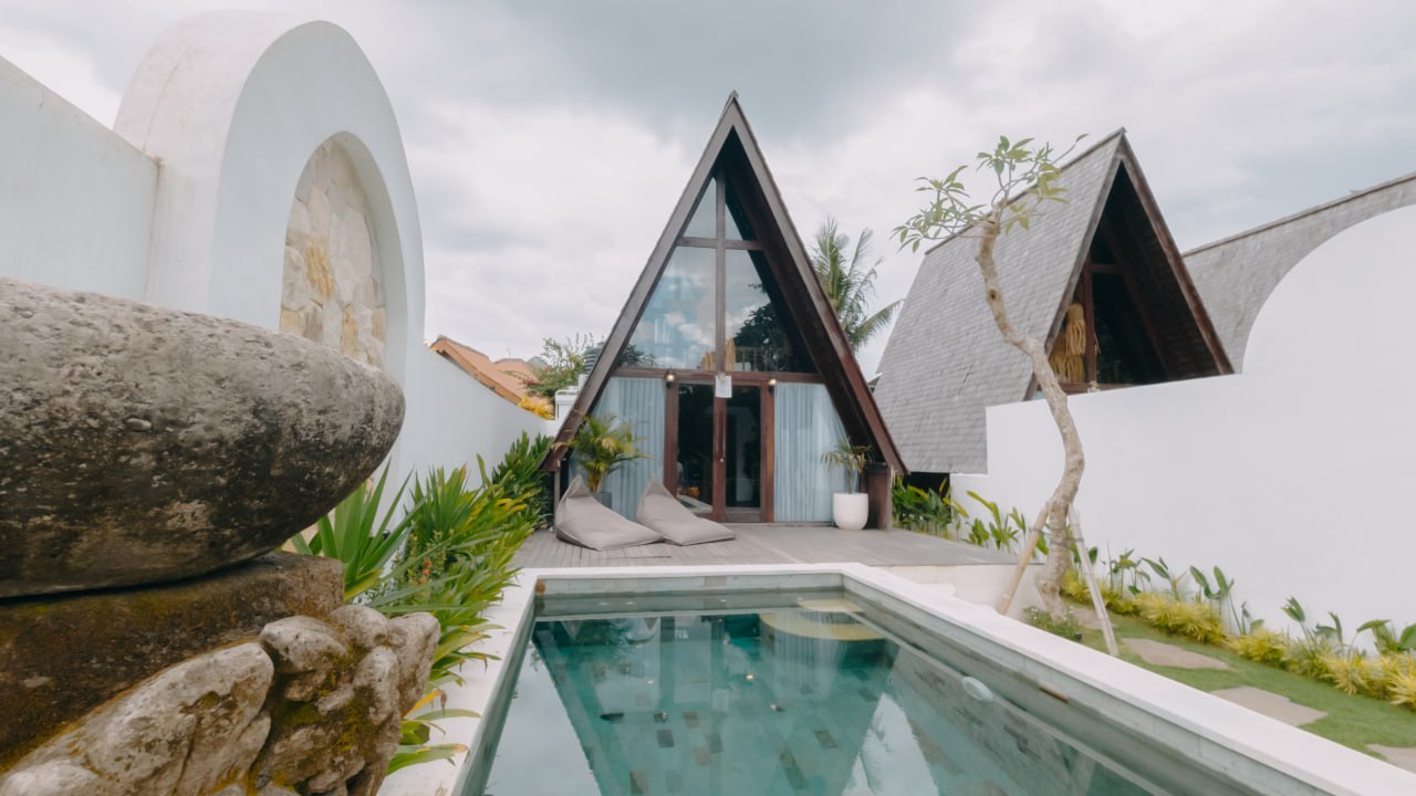 Villa in Tabanan, Bali, Indonesia — 1 bedroom — photo 1
