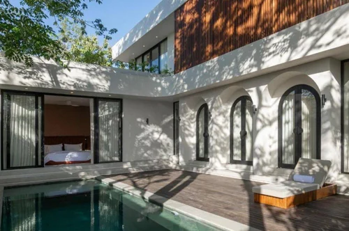 Villa in Uluwatu, Bali, Indonesia — 3 bedrooms — photo 2