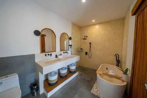Villa in Canggu, Bali, Indonesia — 4 bedrooms — photo 1
