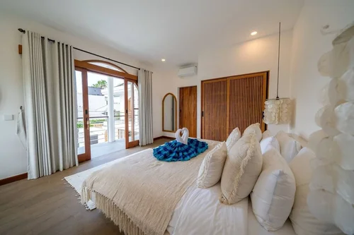 Villa in Canggu, Bali, Indonesia — 4 bedrooms — photo 5