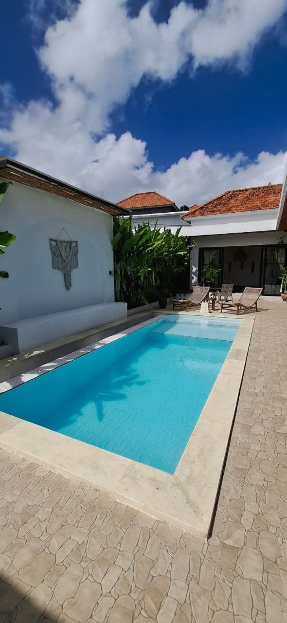 Villa in Canggu, Bali, Indonesia — 2 bedrooms — photo 1