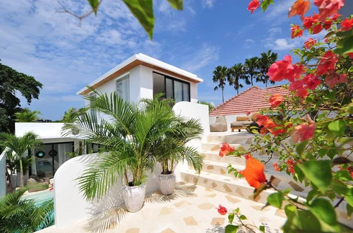 Villa in Canggu, Bali, Indonesia — 3 bedrooms — photo 2
