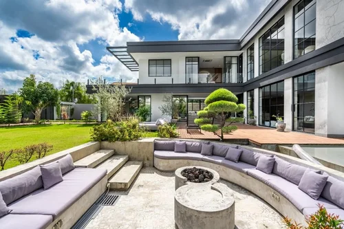 Villa in Canggu, Bali, Indonesia — 5 bedrooms — photo 2