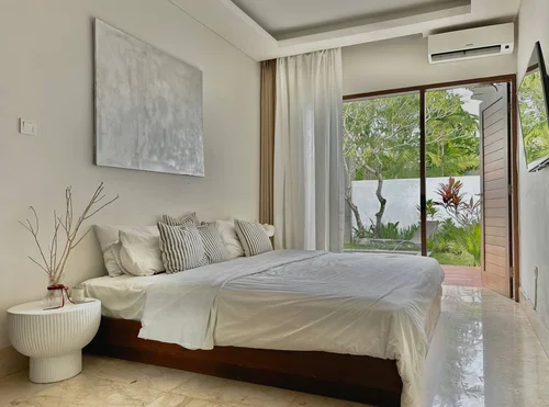 Room in Seminyak, Bali, Indonesia — 1 bedroom — photo 2
