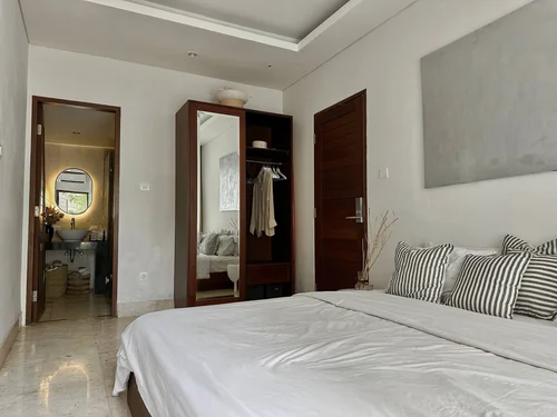 Room in Seminyak, Bali, Indonesia — 1 bedroom — photo 2