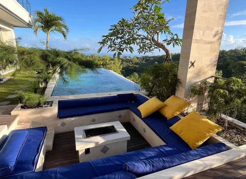Villa in Uluwatu, Bali, Indonesia — 3 bedrooms — photo 3