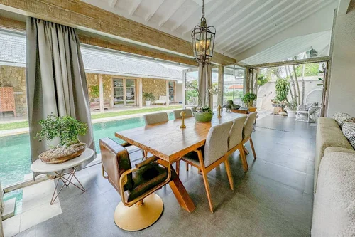 Villa in Seminyak, Bali, Indonesia — 4 bedrooms — photo 2