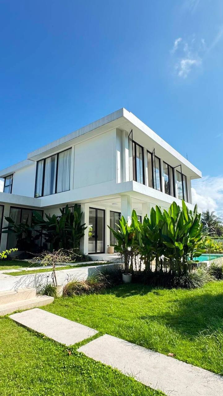 Villa in Ubud, Bali, Indonesia — 3 bedrooms — photo 1