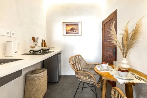 Apartment in Canggu, Bali, Indonesia — 6 bedrooms — photo 5