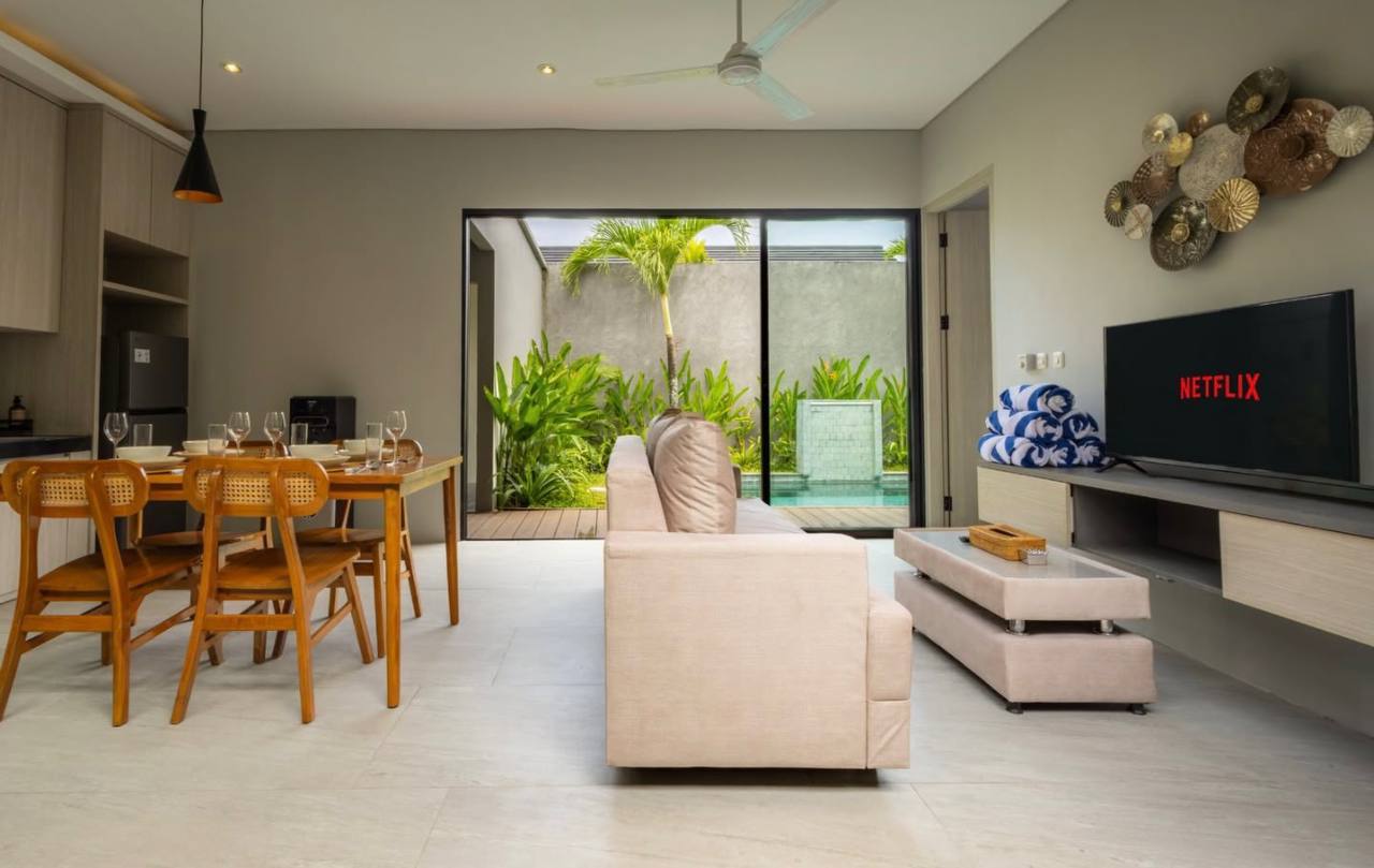 Villa in Canggu, Bali, Indonesia — 3 bedrooms — photo 1