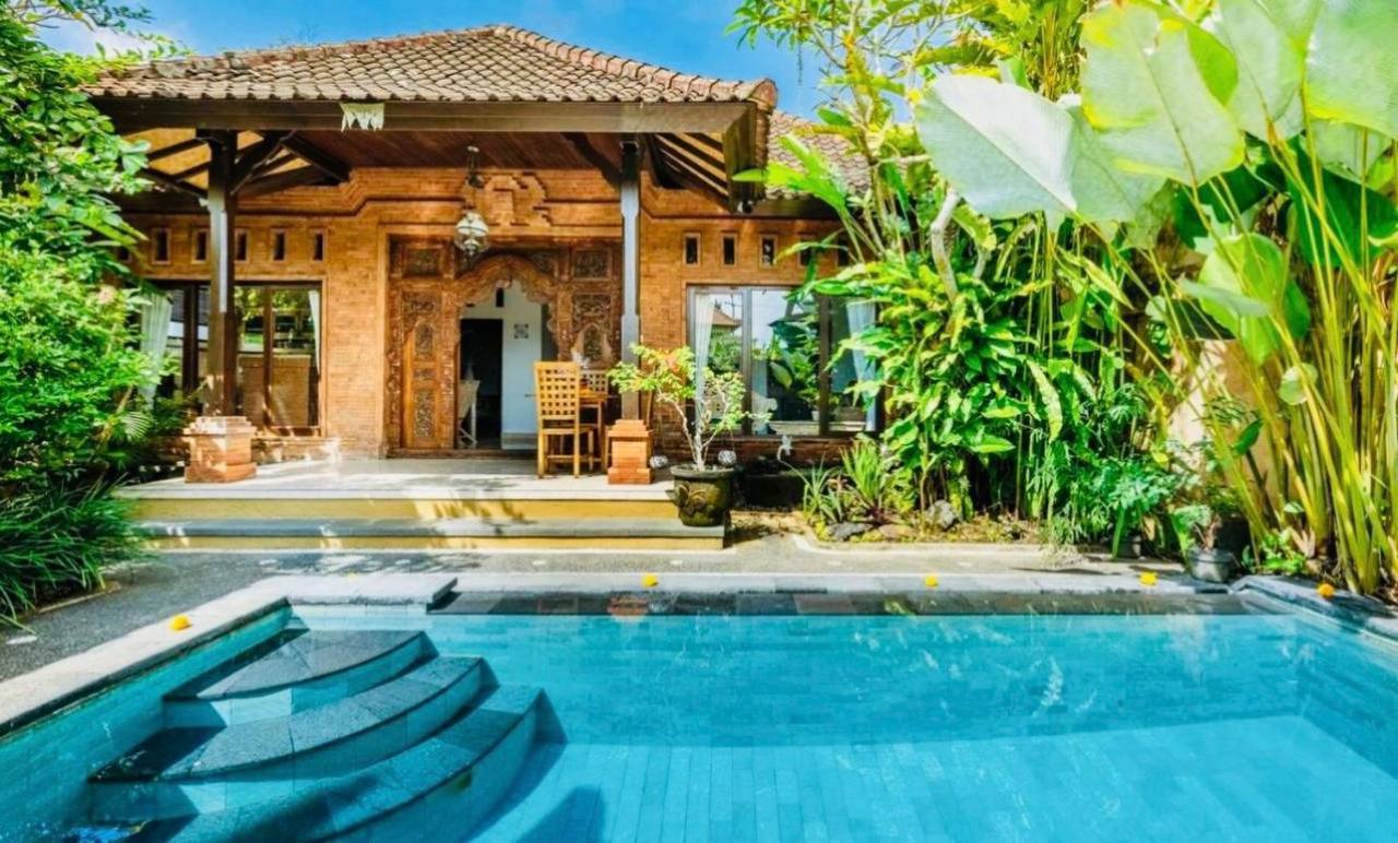 Villa in Ubud, Bali, Indonesia — 2 bedrooms — photo 1