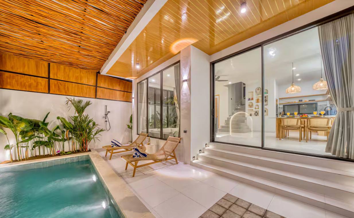 Villa in Canggu, Bali, Indonesia — 2 bedrooms — photo 1