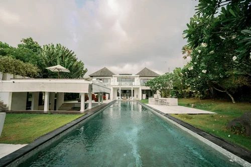 Villa in Другой, Bali, Indonesia — 5 bedrooms — photo 1