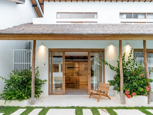 Loft in Canggu, Bali, Indonesia — 1 bedroom — photo 1