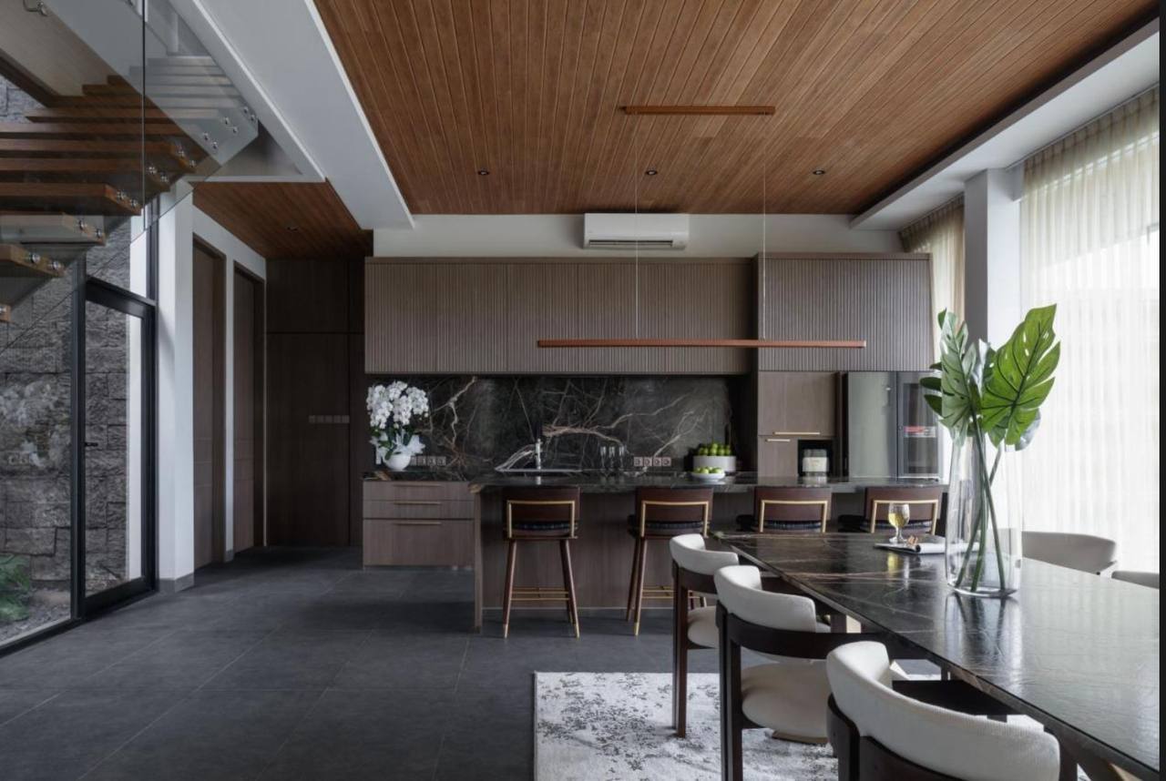 Villa in Другой, Bali, Indonesia — 4 bedrooms — photo 1