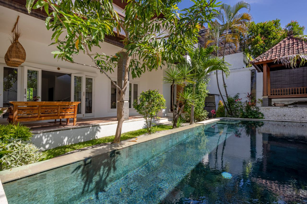 Villa in Umalas, Bali, Indonesia — 3 bedrooms — photo 1
