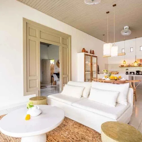 Villa in Seminyak, Bali, Indonesia — 2 bedrooms — photo 2