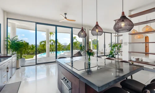 Villa in Uluwatu, Bali, Indonesia — 4 bedrooms — photo 3