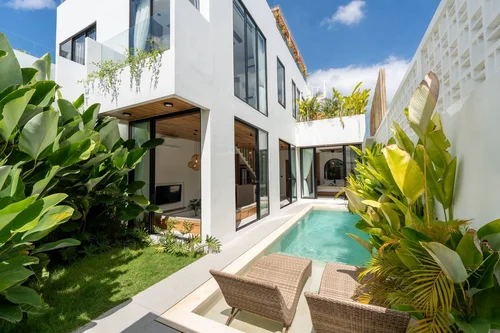 Villa in Umalas, Bali, Indonesia — 3 bedrooms — photo 1