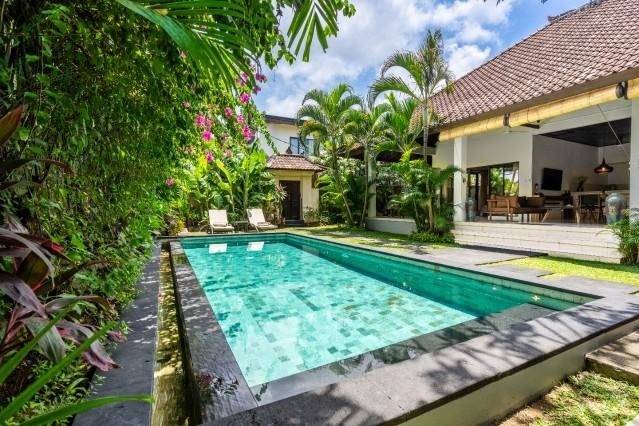 Villa in Seminyak, Bali, Indonesia — 2 bedrooms — photo 1