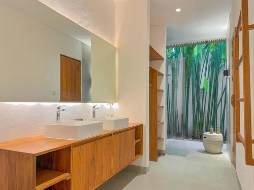 Villa in Canggu, Bali, Indonesia — 2 bedrooms — photo 2