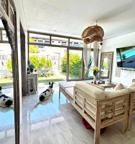 Villa in Kerobokan, Bali, Indonesia — 2 bedrooms — photo 2