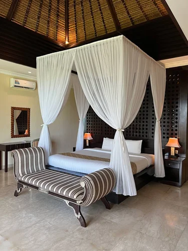 Villa in Ungasan, Bali, Indonesia — 3 bedrooms — photo 9