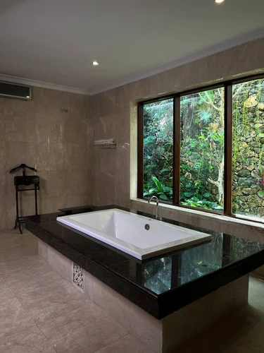 Villa in Ungasan, Bali, Indonesia — 3 bedrooms — photo 10