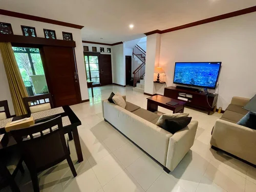 Villa in Uluwatu, Bali, Indonesia — 3 bedrooms — photo 1