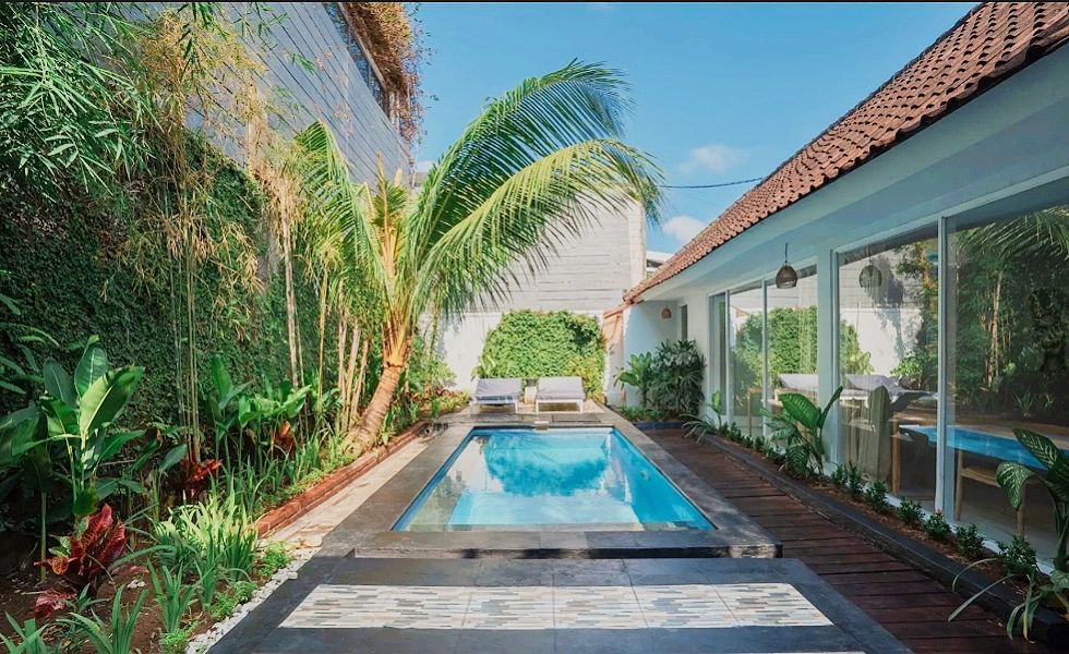 Villa in Canggu, Bali, Indonesia — 2 bedrooms — photo 1