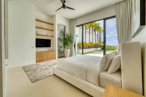 Villa in Uluwatu, Bali, Indonesia — 4 bedrooms — photo 6