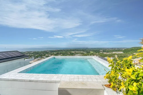 Villa in Uluwatu, Bali, Indonesia — 4 bedrooms — photo 8