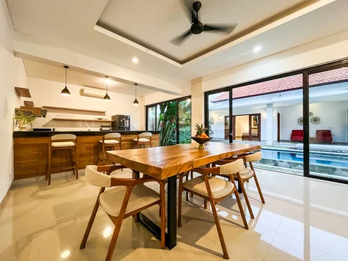 Villa in Canggu, Bali, Indonesia — 3 bedrooms — photo 2