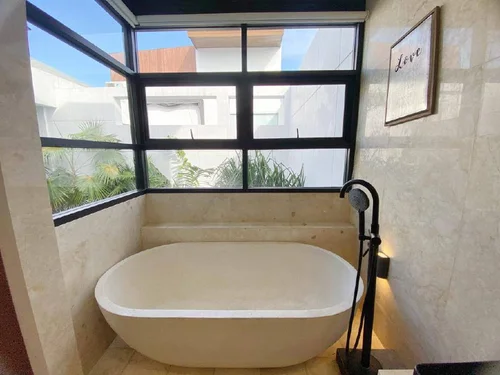Villa in Umalas, Bali, Indonesia — 3 bedrooms — photo 4