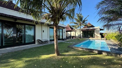 Villa in Ungasan, Bali, Indonesia — 3 bedrooms — photo 2
