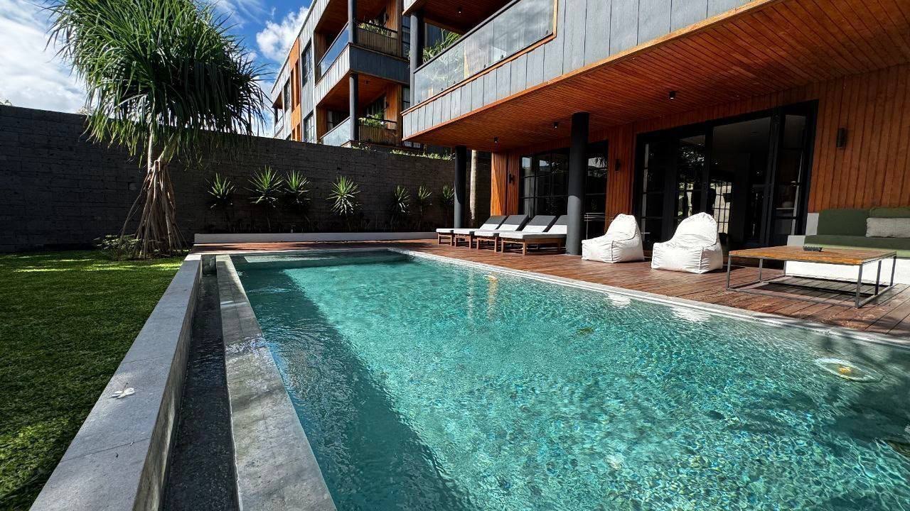 Villa in Canggu, Bali, Indonesia — 4 bedrooms — photo 1