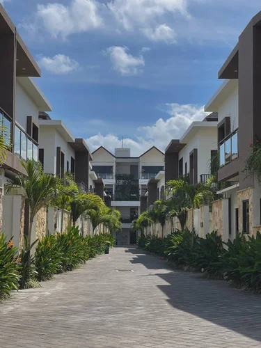 Apartment in Canggu, Bali, Indonesia — 3 bedrooms — photo 10