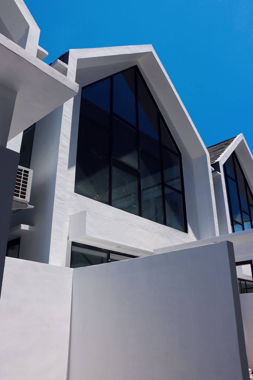 Villa in Canggu, Bali, Indonesia — 2 bedrooms — photo 1
