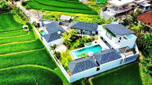 Villa in Umalas, Bali, Indonesia — 4 bedrooms — photo 1