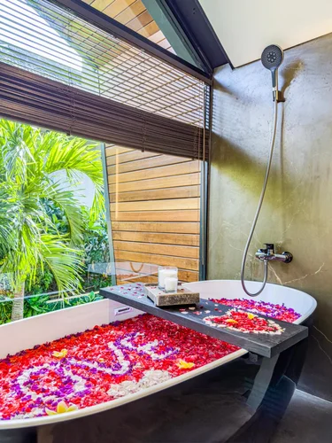 Property in Umalas, Bali, Indonesia — 2 bedrooms — photo 2
