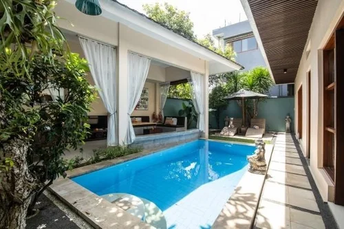 Villa in Canggu, Bali, Indonesia — 2 bedrooms — photo 1