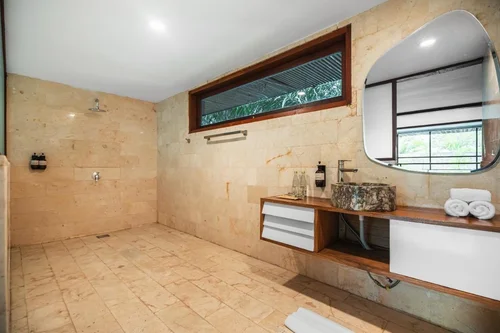 Loft in Ubud, Bali, Indonesia — 1 bedroom — photo 2